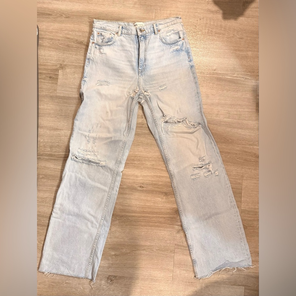 ZARA Distressed Light Blue 90s Women's Jeans